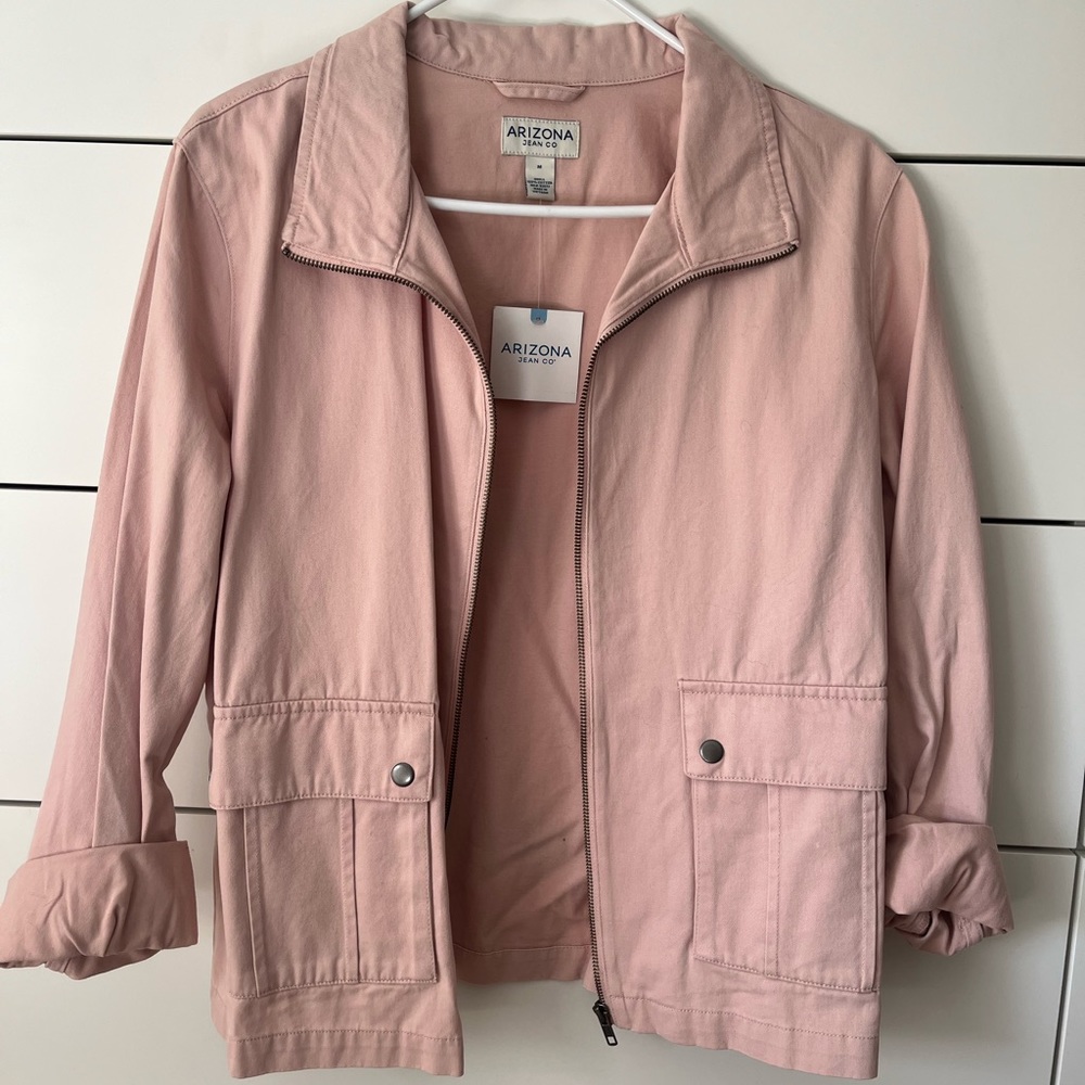 Brand new women’s blush lightweight cargo style jacket